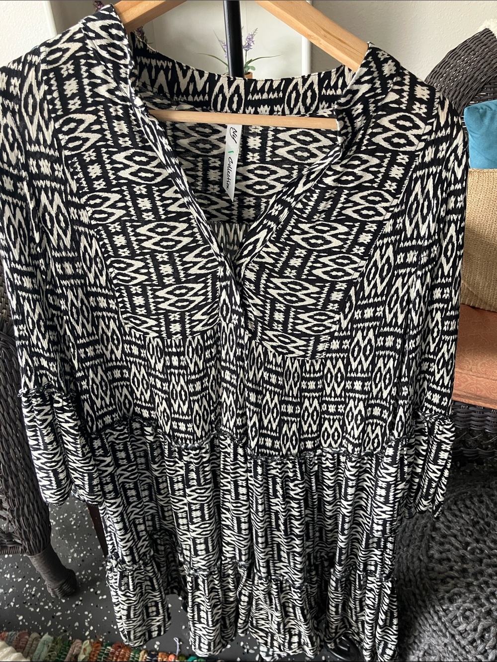 NY Collection Black & White Geometric Long-Sleeve Tiered Dress